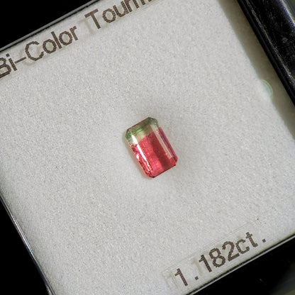 Bi-Color Tourmaline 1.182ct