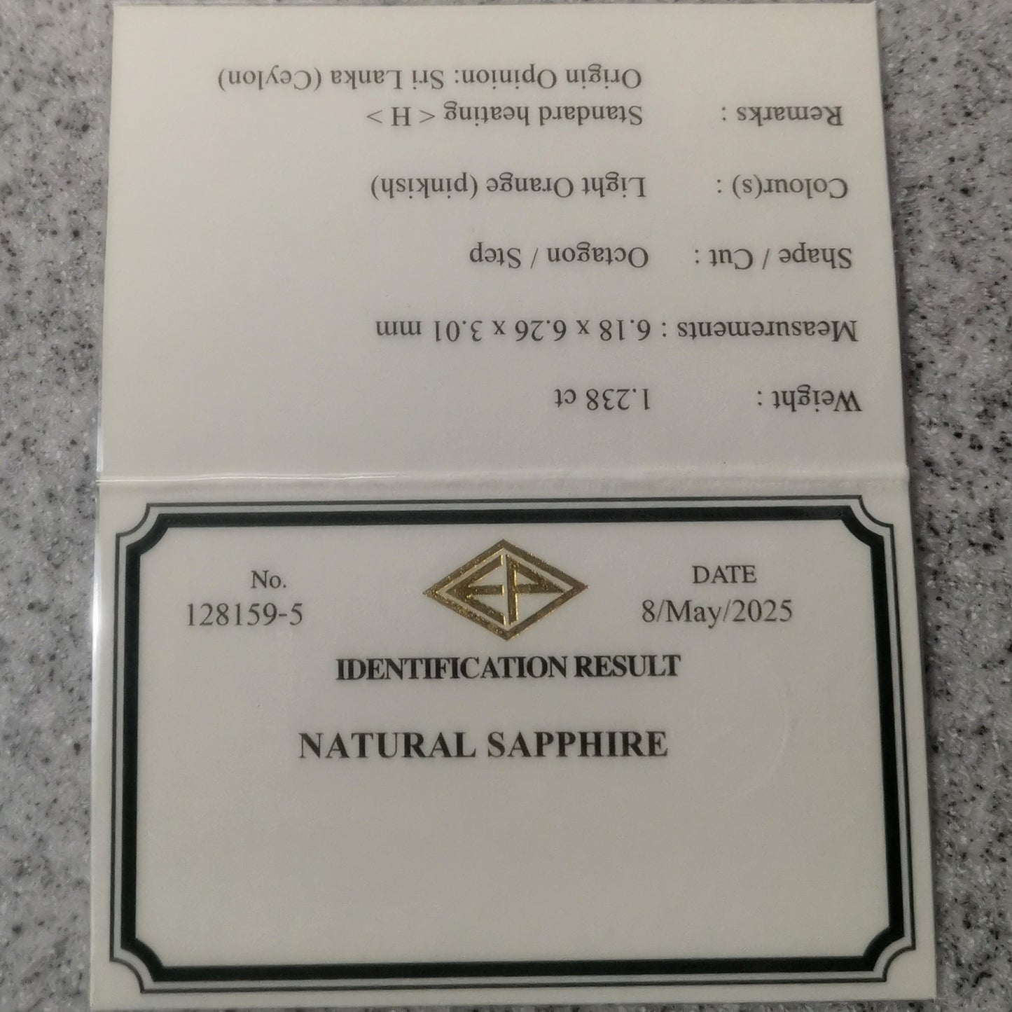Padparadscha Sapphire 1.238ct / Sri Lanka