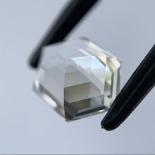 Load image into Gallery viewer, Rock Crystal Qurtz 4.35ct
