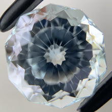 Load image into Gallery viewer, Blue Topaz 7.90ct
