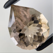 Load image into Gallery viewer, Smoky Quartz 6.84ct
