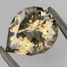 Load image into Gallery viewer, Smoky Quartz 6.84ct
